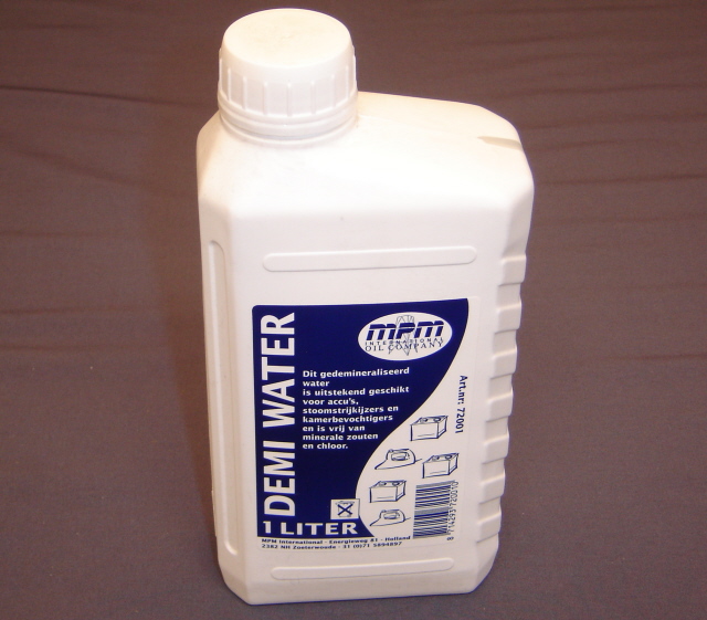 Picture of Accu water 1 liter  gedemineraliseerd