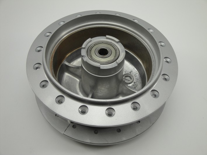 Picture of Front hub Benly genuine Honda