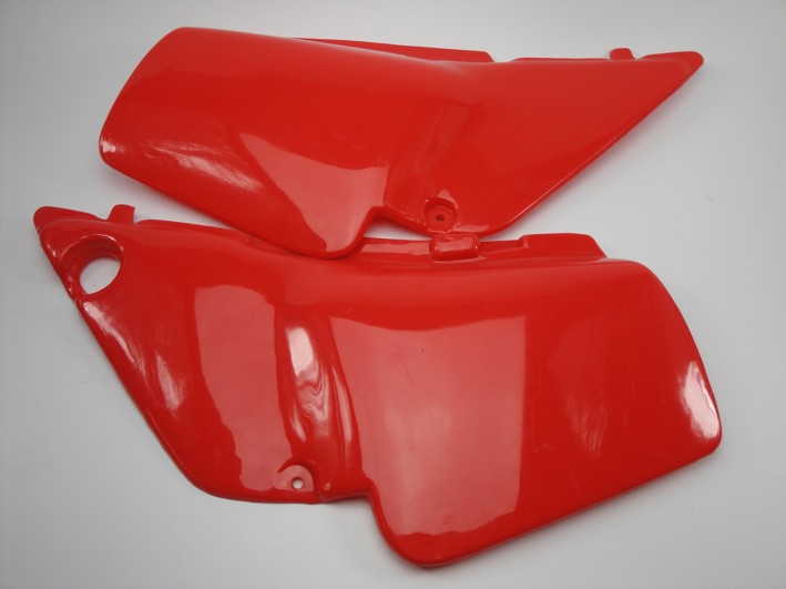 Afbeelding van Zijkapset Honda MT50 rood lang model