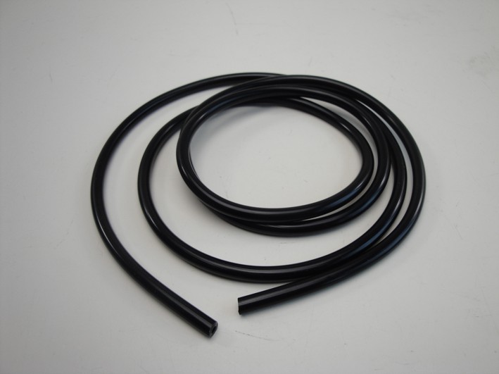 Afbeelding van Oliepomp slang 2 x 4,5mm zwart 1 meter