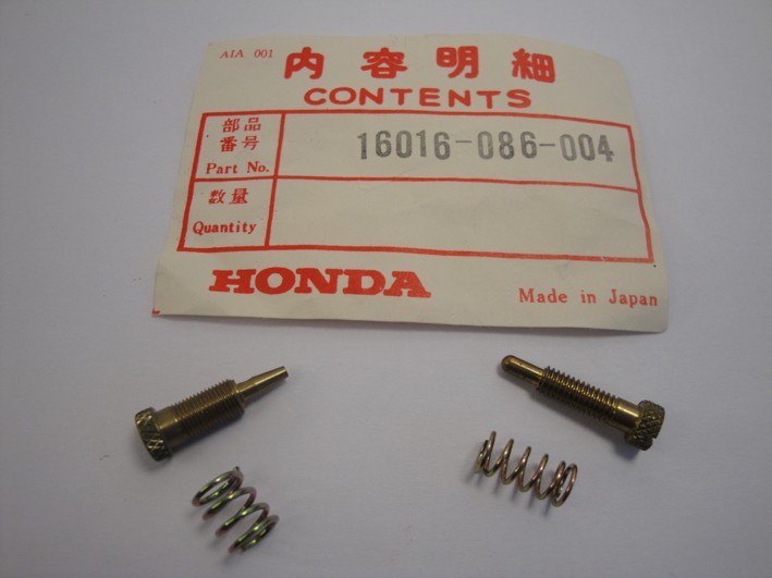 Picture of Screw set Honda C50 C70 type 2 carb.