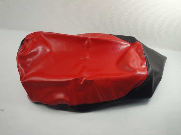 Picture of Seat cover black red Peugeot Speedake 
