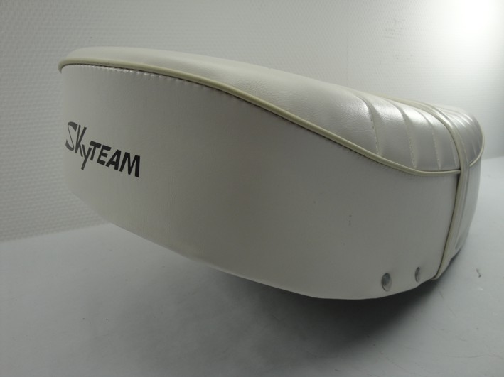 Picture of Buddyseat white Skyteam Skymax Dax 2.4L 