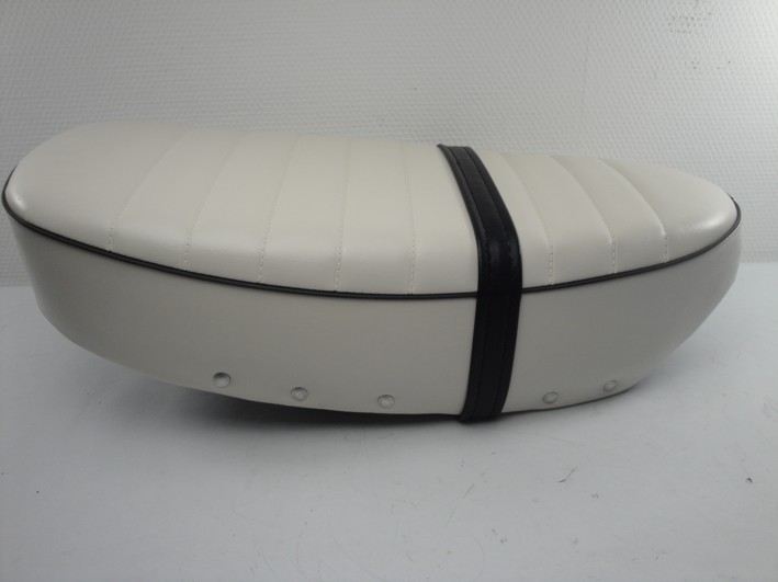 Picture of Buddyseat Skyteam Skymax 2.4L white blac