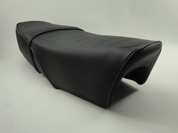 Picture of Seat assy Honda SS50 black reproduction