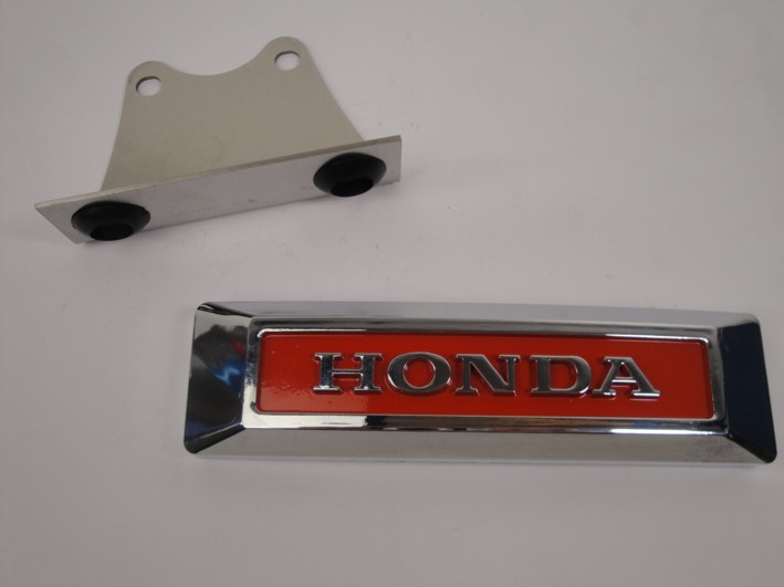 Picture of Fork badge red Honda with bracket